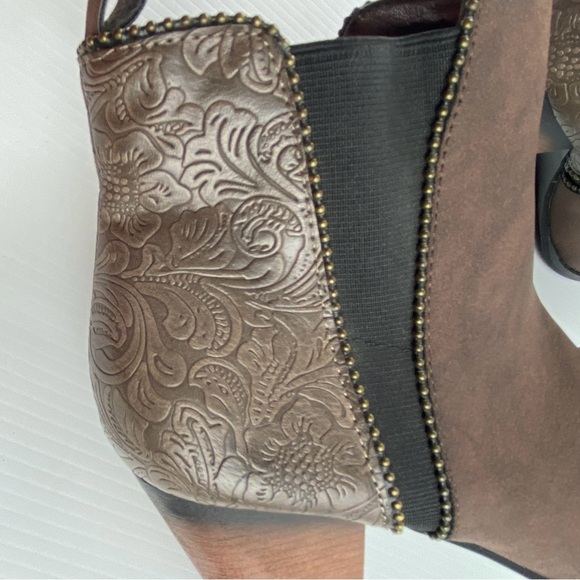 Maurices Ankle Boots Rebel Tan 7.5M 3" Heel - Picture 7 of 10